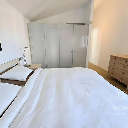 Stunning - Private Pool V100