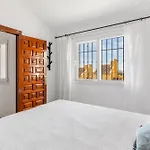 Stunning - Private Pool V100 * Фуэнхирола