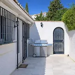 Stunning - Private Pool V100 *